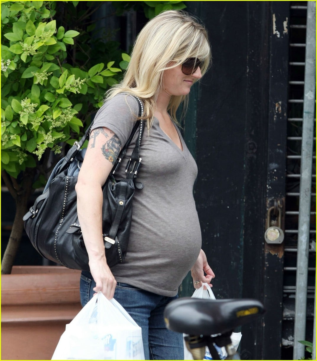 Ryan Shawhughes Babybump First, Tattoo Second! Photo 1188041 Ethan