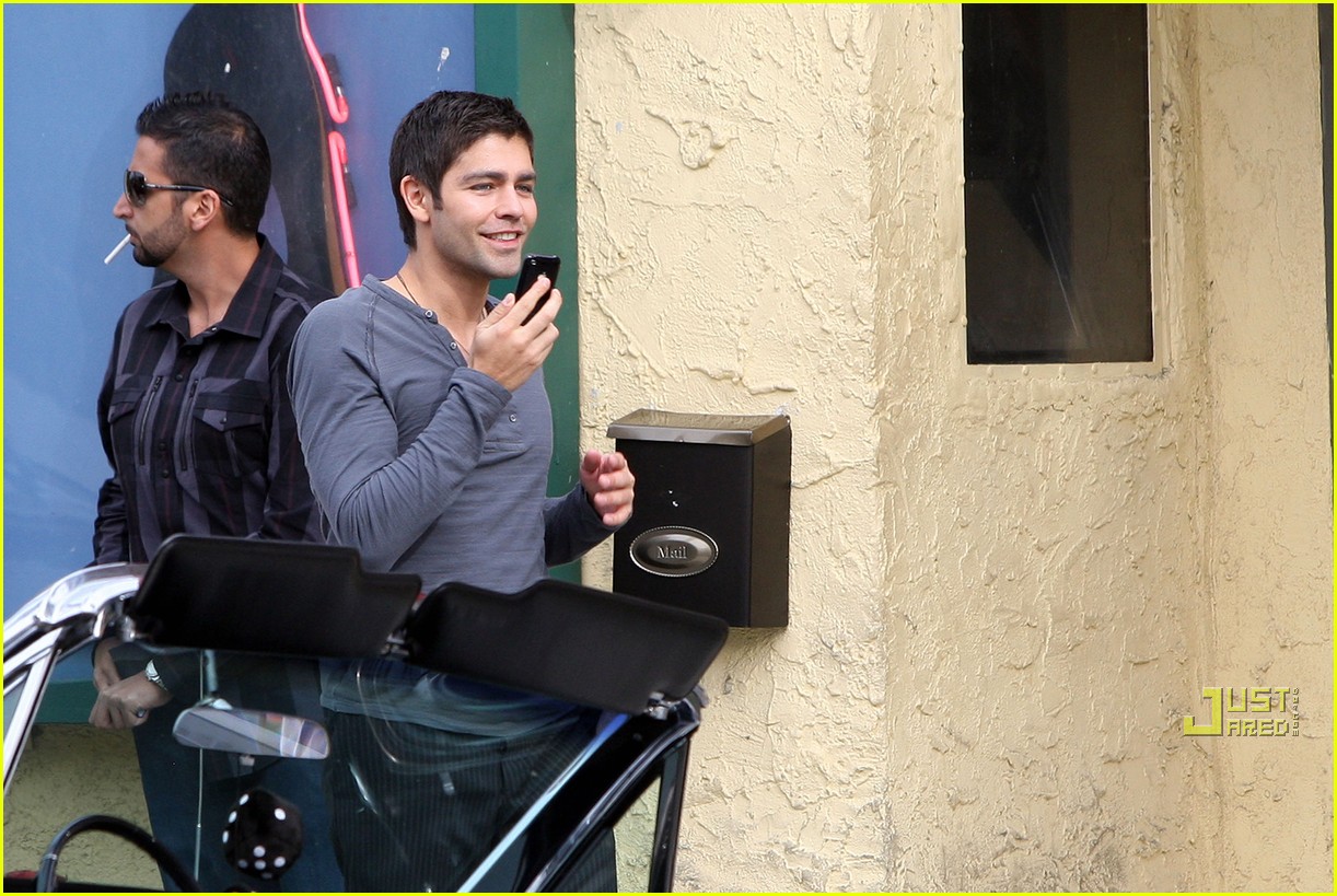 Adrian Grenier gets NAKED to take cold plunge in FRIGID 